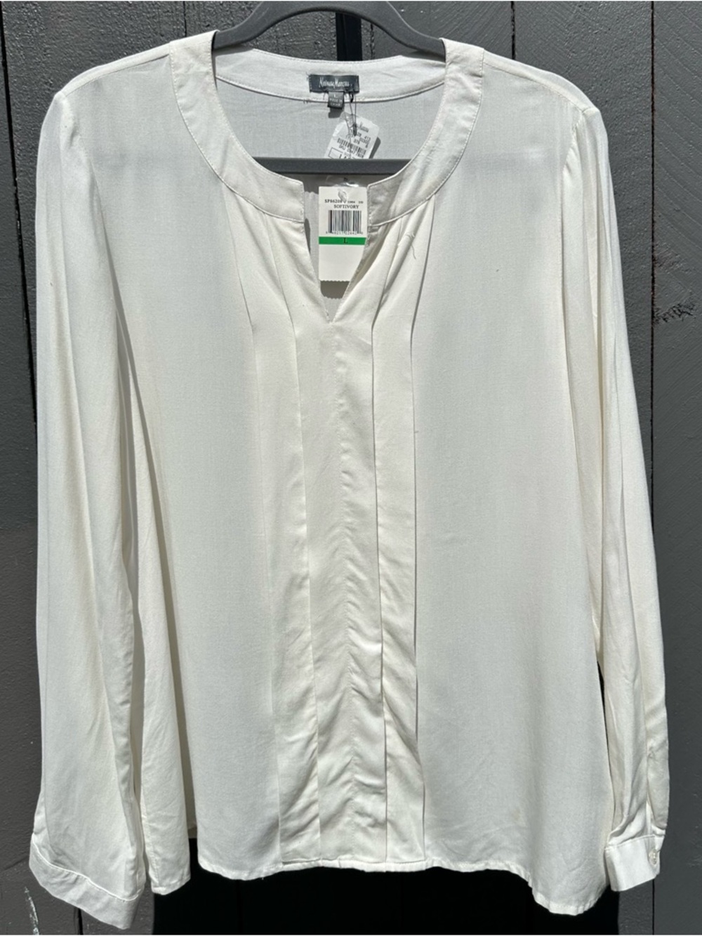 Neiman Marcus Ivory Blouse Top L